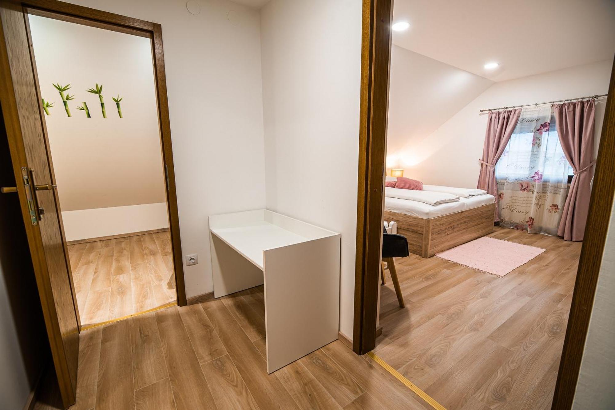 לאסצה Guesthouse Leski Dvor חדר תמונה