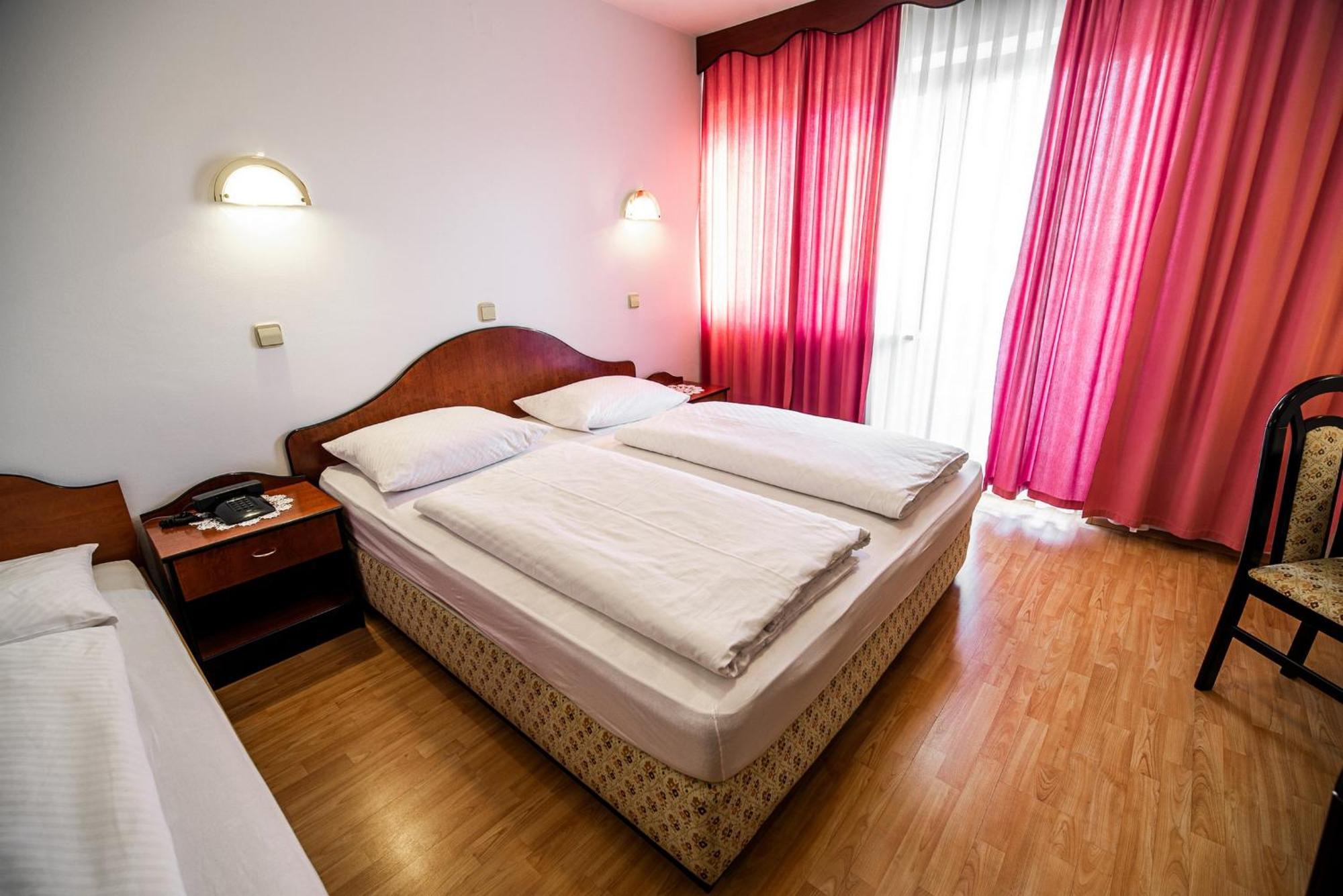 לאסצה Guesthouse Leski Dvor חדר תמונה